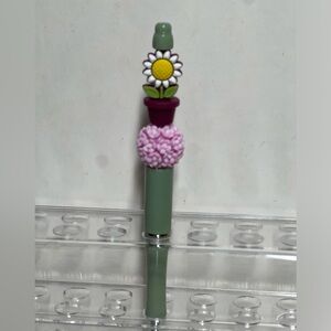 Beadable pen
